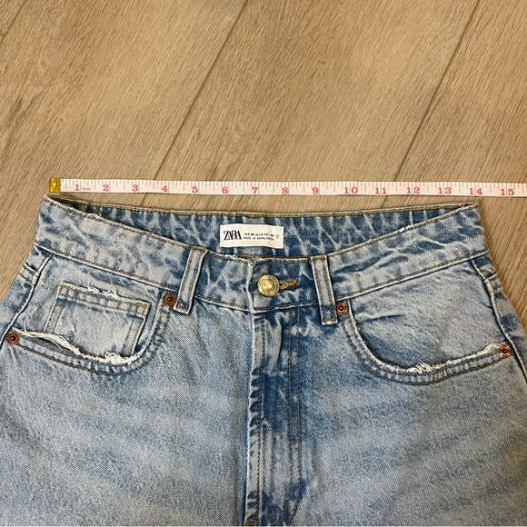 ZARA High-Rise Distressed Blue Jeans - Size 6 - Picture 11 of 15